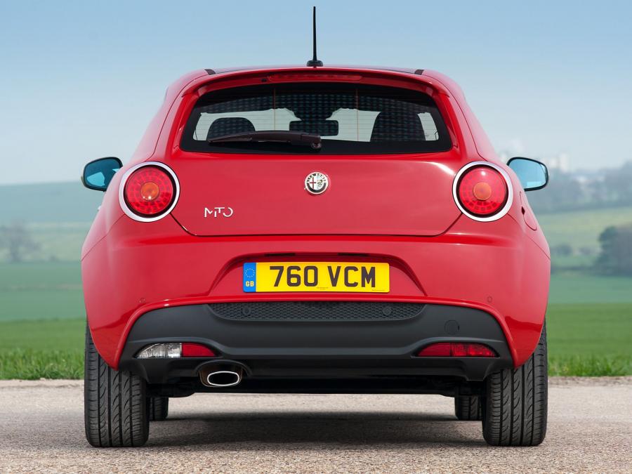  Alfa Romeo MiTo Sportiva 2013 года  (UK) (фото 19 из 27)